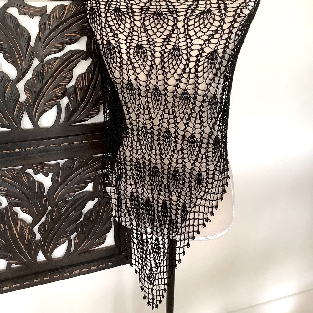 Beautiful beaded Hip/Shoulder wrap - Picture 2 of 14